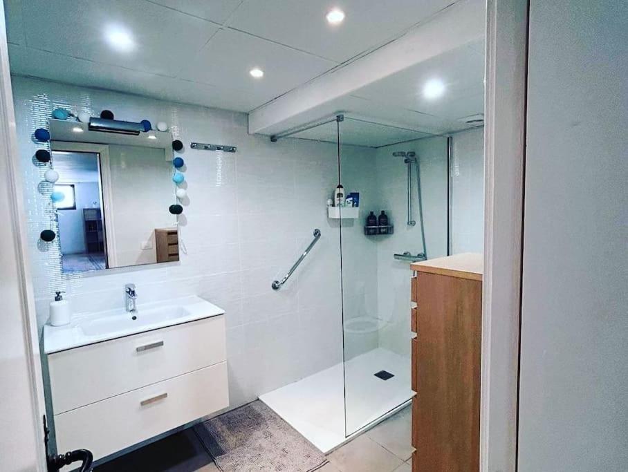 Large Studio Apartment! كوستا تاغيسي المظهر الخارجي الصورة